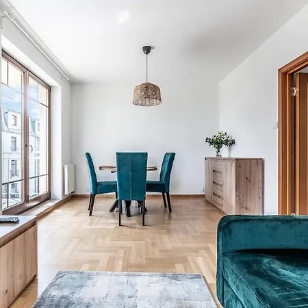 Przystan Apartment *